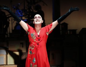 Taylor Mac Rediscovers His Alter Ego at The Public Theater in Bertolt Brecht’s <em>Good Person of Szechwan</em>